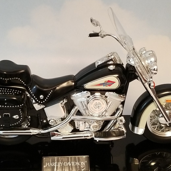 Harley Davidson Motorcycle Telephone Display - Picture 3 of 15